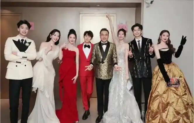 怎么没有奇袭她的?