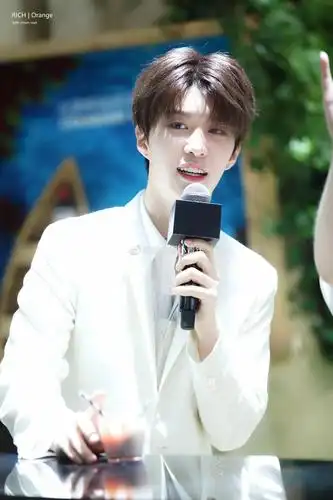 范丞丞口误也不是故意的,大家不要过分解读了吧_新浪看点