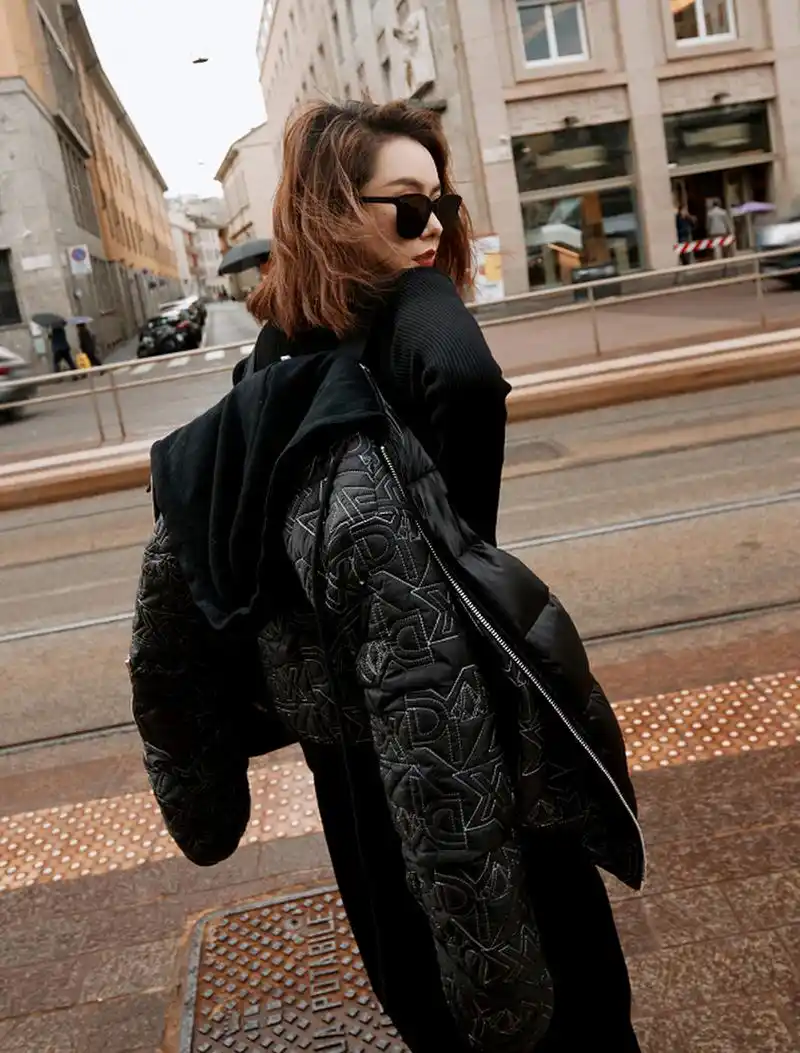 戚薇的魅力街拍