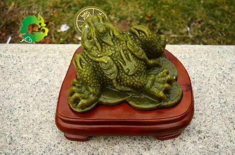 招财镇宅南玉回头金蟾招财金蟾摆件大号招财金蟾摆件