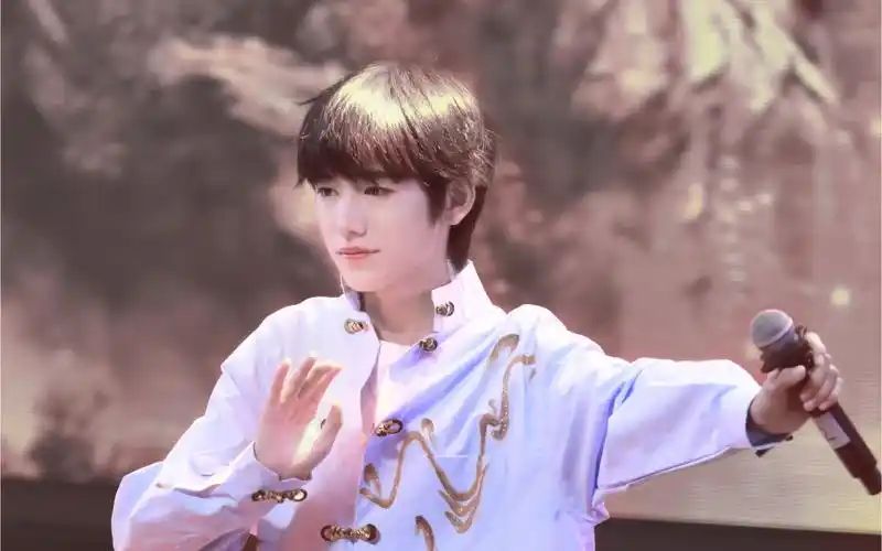 【宋亚轩】巴蜀教师节汇演《大中国》竖版focus-hylyl0304-默认收藏夹