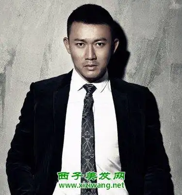 男生夏季板寸发型超有男人味3