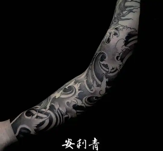 浪臂纹身图片手臂手部新传统浪花拼接花臂纹身图案