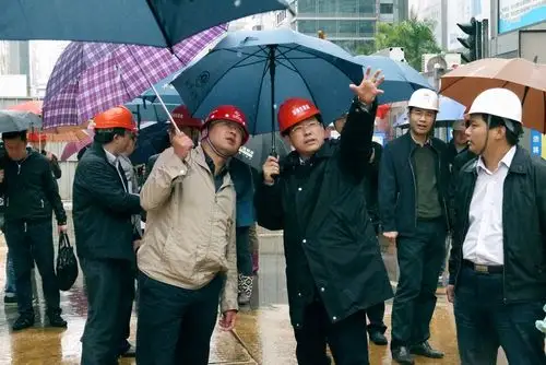 深圳市住建局李廷忠局长带队前往华强北地铁施工工地开展安全生产大