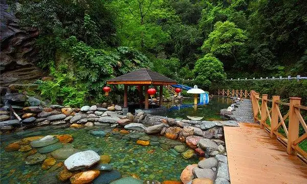 龙胜温泉旅游度假区
