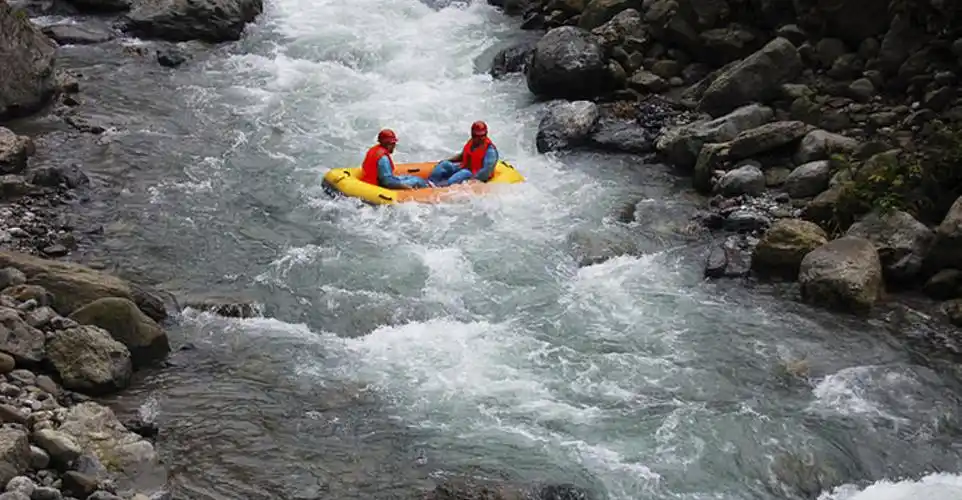 罗田大别山峡谷漂流成人票