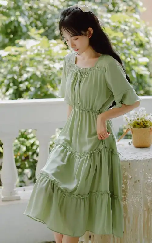 高端轻奢连衣裙女品牌女装甜美风绿色连衣裙女夏季2022年新款夏天气质