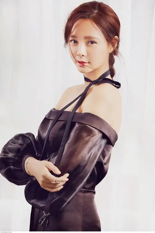 沈梦辰,香脸美画,赏心悦目