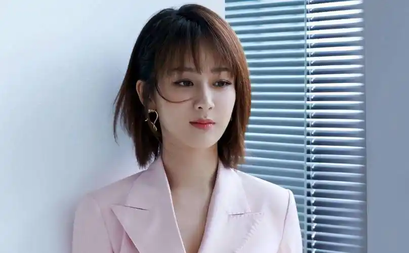 全网"最火"女明星,鞠婧祎第四,杨紫第三,榜首凭实力称王_迪丽热巴