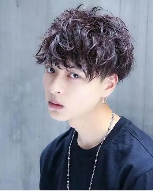 秋日男士烫发造型