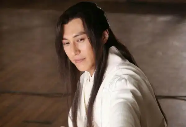 原创靳东新古装造型变员外网友还不如琅琊榜的确不好看