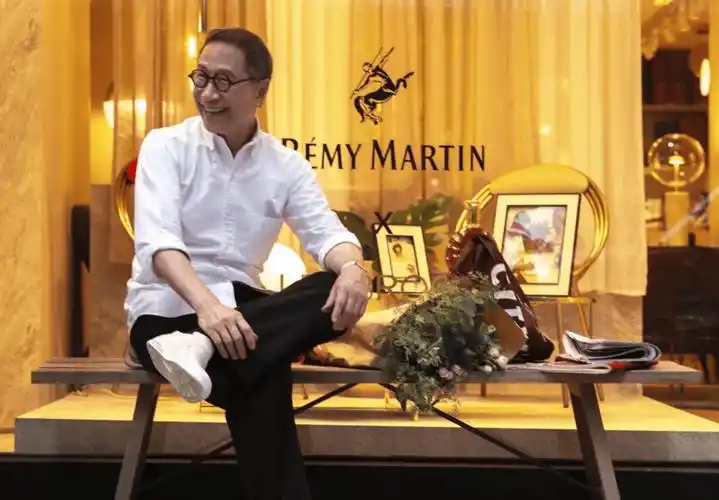 设计陈幼坚新设计的环保袋玩味新潮