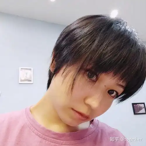 脸胖的女生适合哪种短发?(有图)?