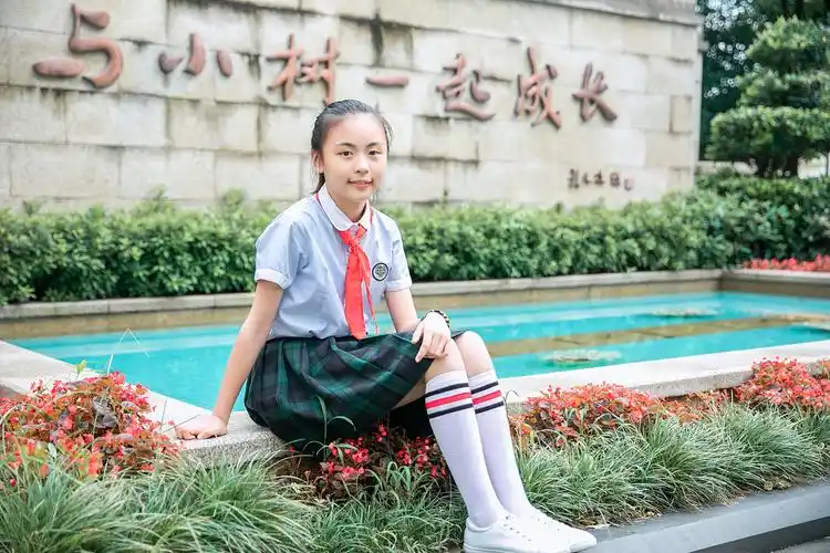 学院路小学毕业照——个人写真照