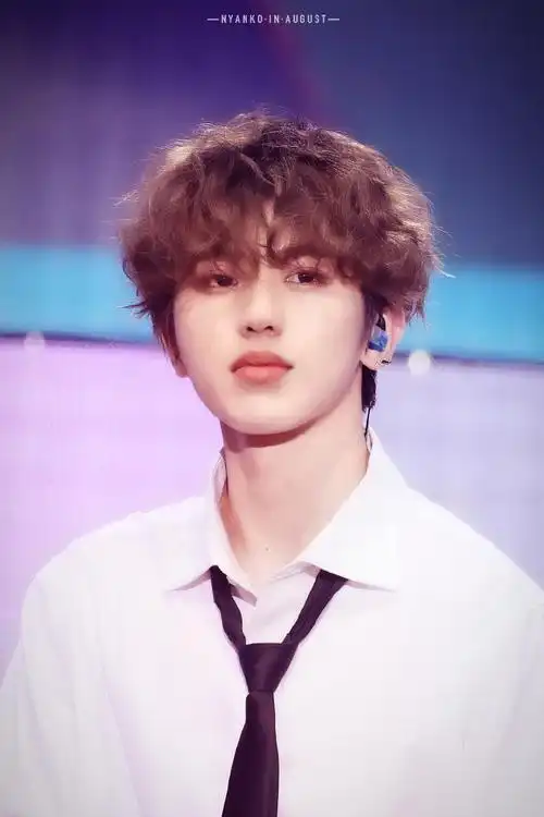 蔡小葵 小卷毛 漂亮又可爱@蔡徐坤#蔡徐坤#|#蔡徐坤新歌afterglow