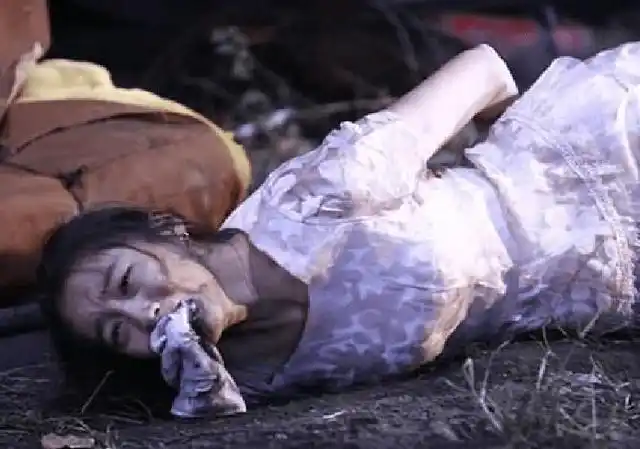 关晓彤牺牲最大的一场戏不仅灰头土脸而且嘴里还被塞了毛巾