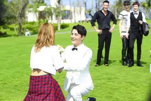 如果爱明星综艺王霏霏孙坚高清壁纸