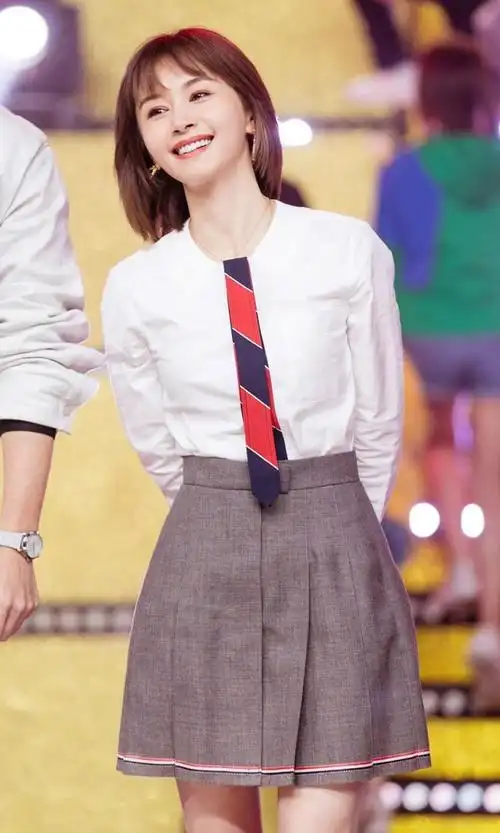 网易首页>网易号>正文申请入驻> 在签约公司后的一段时间里,王子文