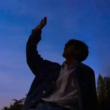 男生伤感意境头像高清失落的伤感意境男生头像图片