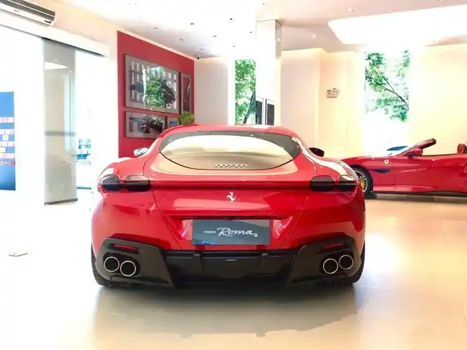 法拉利 roma红/红,现车优惠30万