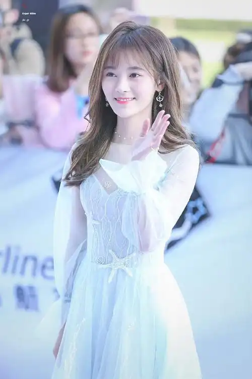 170327丨东方风云榜红毯  仙女下凡我好像在哪见过你  #鞠婧祎