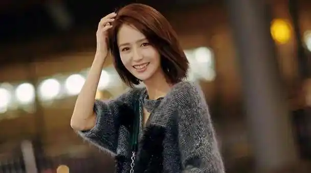 太多的父母担心女儿结婚后会受到婆家的苛责,然而佟丽娅的爸爸却认为