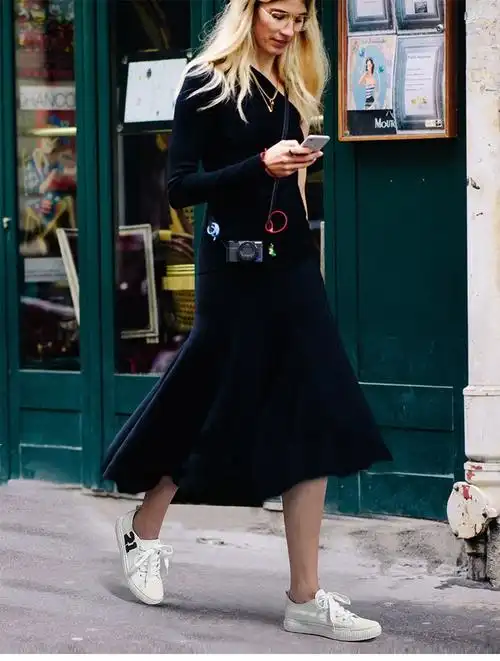 不说了上图吧 鞋子非常漂亮,超级喜欢,减龄款哦,质量也很好,做工细致