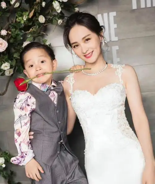 邓莎老公是谁(邓莎称男友一直是现老公)