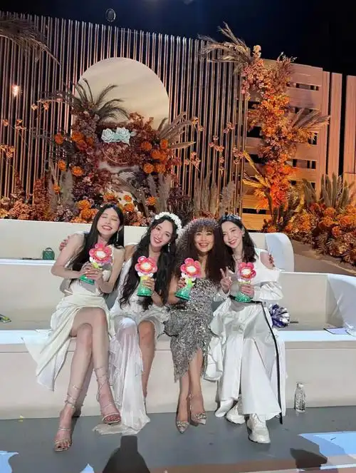 姐一起,真的不错啊,满眼都是爱7815《如愿》好听好听这次维维的