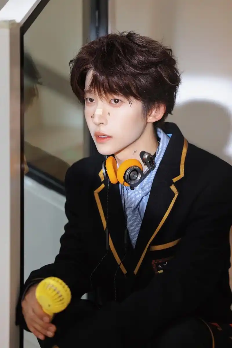 每一次看刘宇的照片都会被脸的精致程度惊艳!