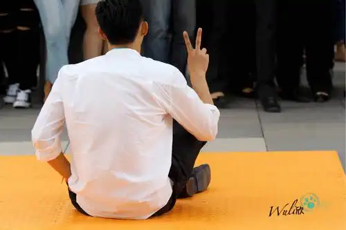 黄景瑜 约吧大明星 可爱背影 20160601