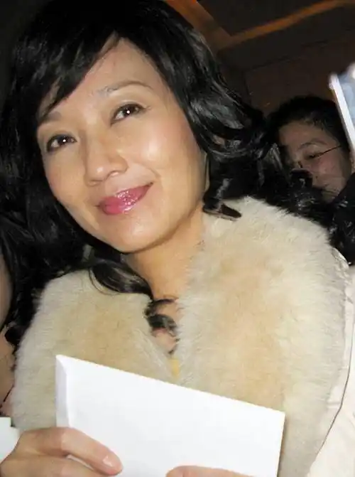 刘晓庆,赵雅芝被嘲老态"吓人" ,一场"容貌焦虑"正在疯狂蔓延_状态