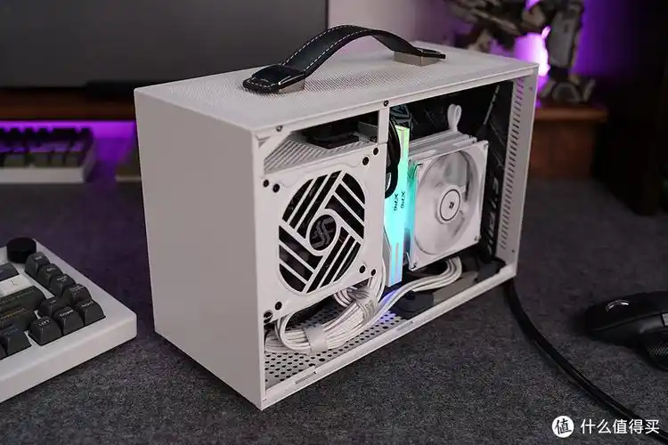 12490f b660i xpgddr5 3060,便携白色a4小机箱装机展示-值得买