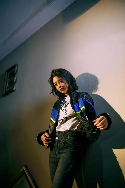 赵今麦潮流合伙人浓妆港风造型曝光这次有点惊艳