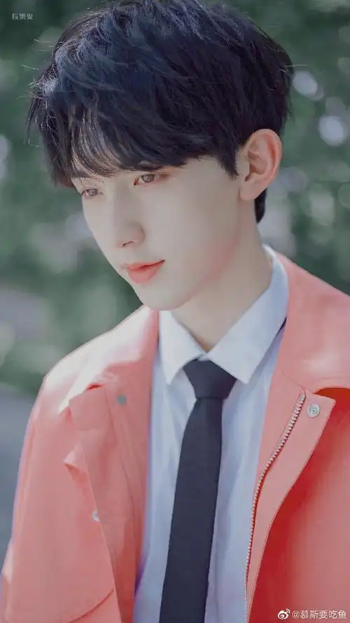 郭俊辰[超话]##郭俊辰你笑起来真好看# [爱. 来自慕斯要吃鱼 - 微博