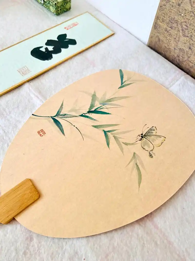 竹之海洋#手绘团扇 #国画 #竹 #国风古韵 - 抖音