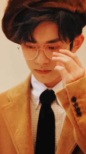 易烊千玺 170619《红秀grazia》第310期