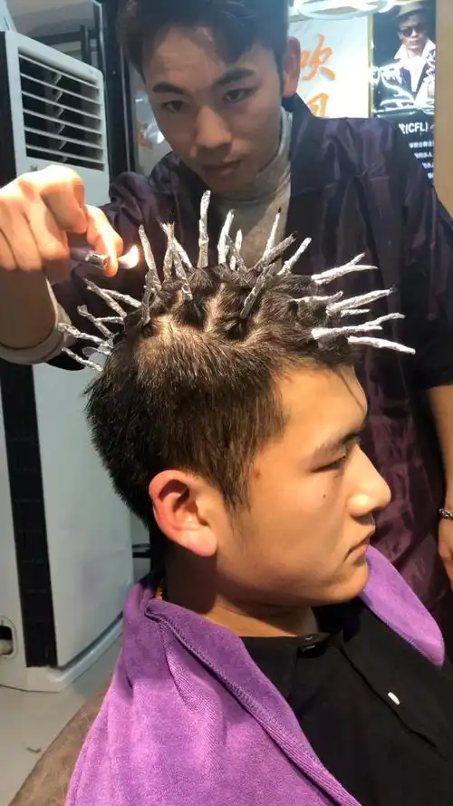 火烧锡纸烫飞机头