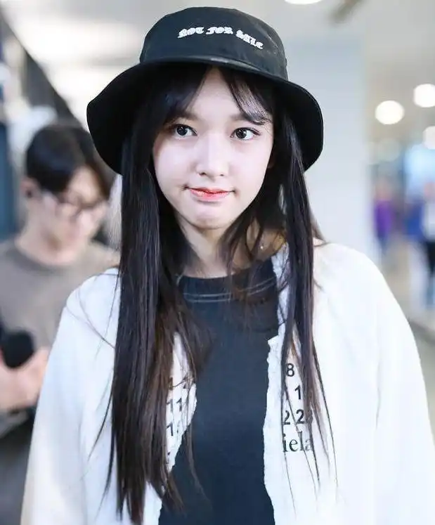 不过弊端就是遇到大风一秒打回原形…justin也吐槽程潇的铁刘海上刀山