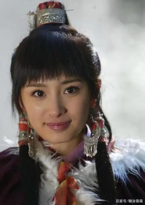 杨幂最初的荧屏模样,从青涩到成熟,邻家小妹到霸气御姐