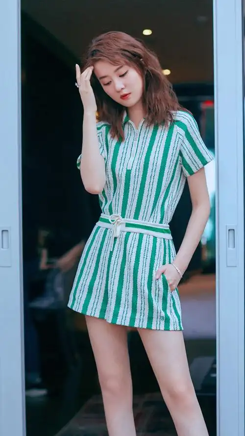 乔欣甜美写真手机壁纸图片