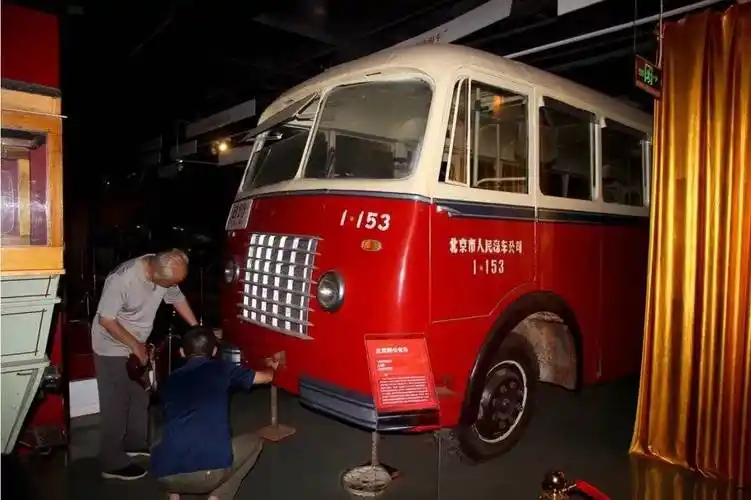 北京公共交通发展史北京公交车的变化史