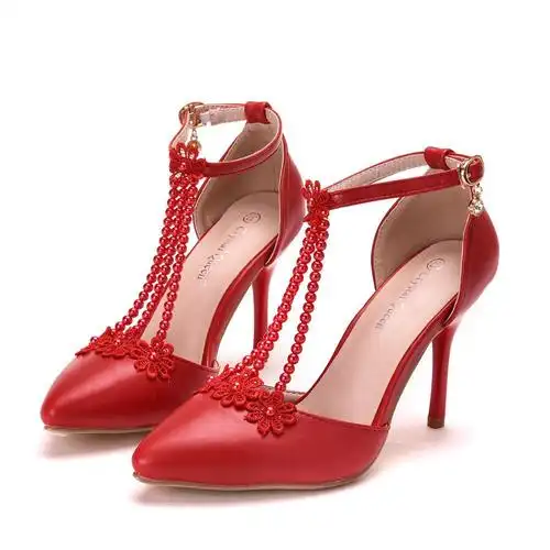 9厘米红鞋细跟尖头串珠大码高跟凉鞋一字扣带尖头女凉鞋红鞋婚礼