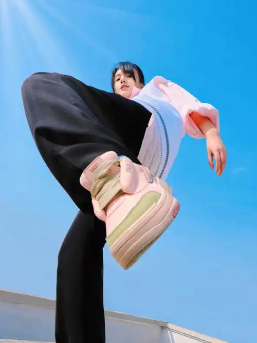 有没有可能女生比男生更懂耍帅