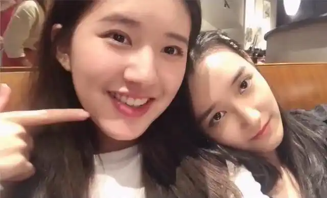 蒋依依给赵露思做配?粉丝不服,网友:别吵了,她俩不是闺蜜吗?