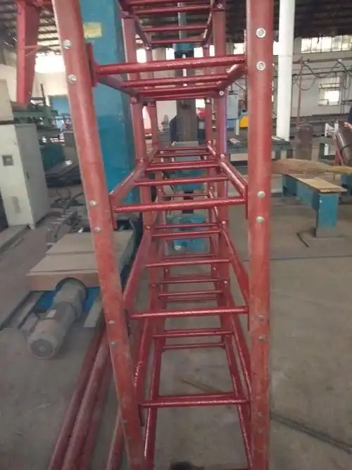 生产部刘玉柱汇报工作2019-04-15倒槽钢装c型钢短槽钢帮焊货架