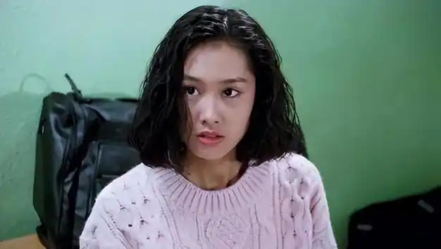 朱茵和周星驰有缘无分成名后被名导欺骗如今和老公隐居深山