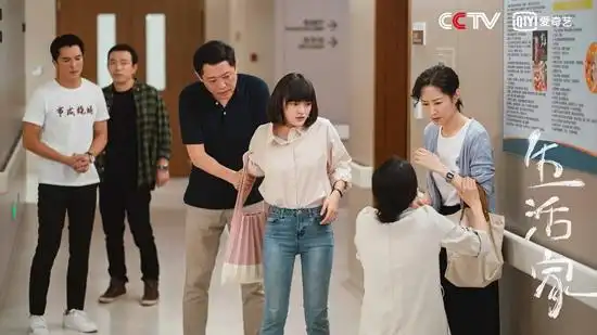 由刘海波执导,演员刘敏涛,文淇领衔主演的都市女性成长剧《生活家》