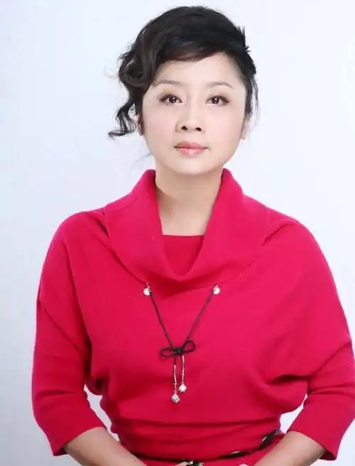 王新军:娶二婚妻子秦海璐后,甘当对方出气筒,把她宠成