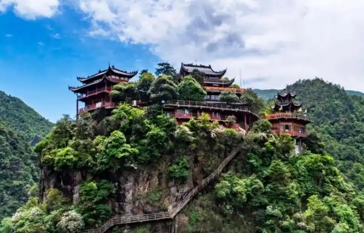 武义牛头山国家森林公园,位于有"江南华清池,浙中桃花源"之美誉的浙江